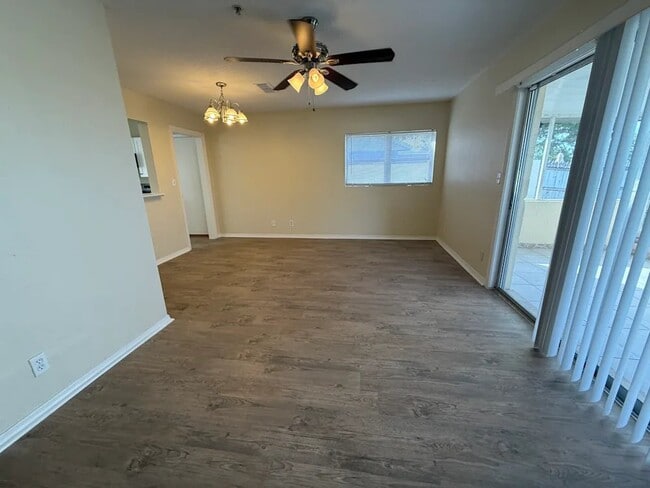 Building Photo - 3253 Little Sound Dr
