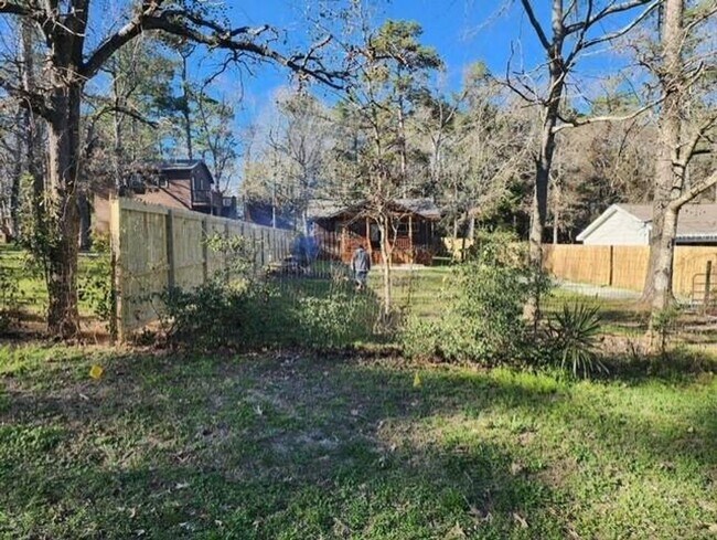 Building Photo - 6390 Bonanza Dr