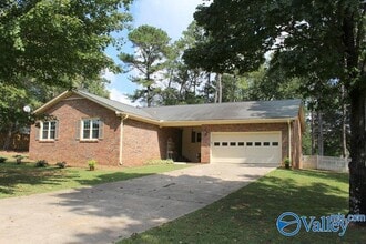 Building Photo - 141 Wedgewood Terrace Rd