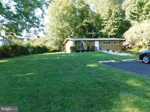Building Photo - 1242 S Governors Ave