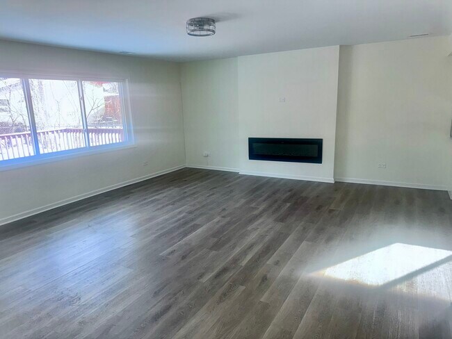 Foto del edificio - 15119 Meadow Ln