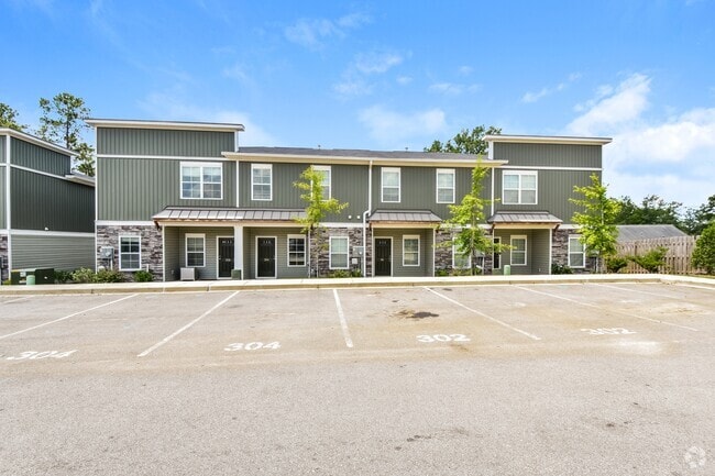 Building Photo - 304 High Grv Wy