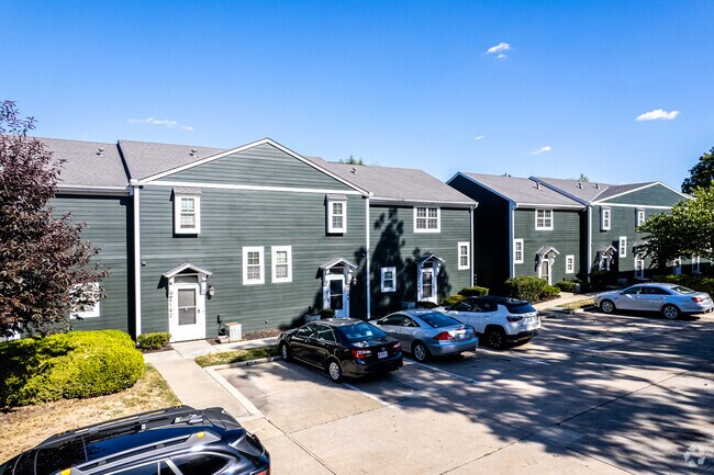 Foto del edificio - Roanoke Townhomes