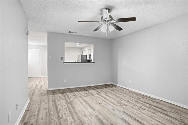 Foto del edificio - 701 Wolftrap Dr