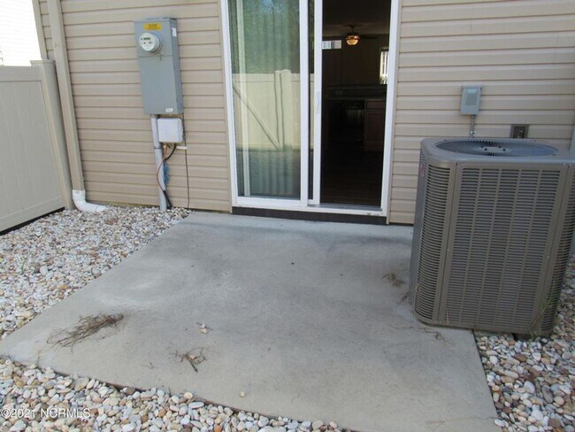 Foto del edificio - 2 BR 1.5 BA In Boyington Place