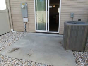 Building Photo - 423 Sullivan Loop Rd