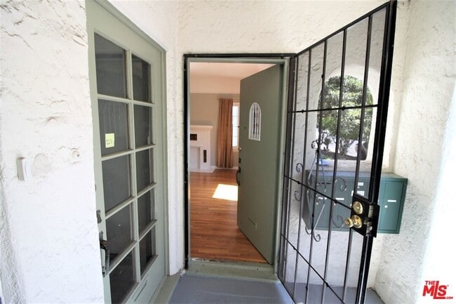 Photo - 329 N Ogden Dr House