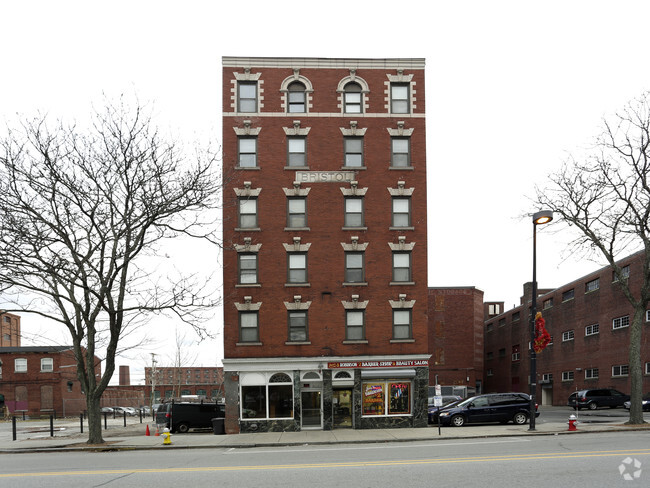 Building Photo - 572-574 Essex St