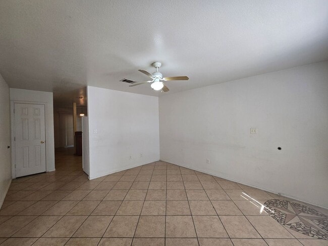 Building Photo - RENT REDUCTION - AVAILABLE NOW!