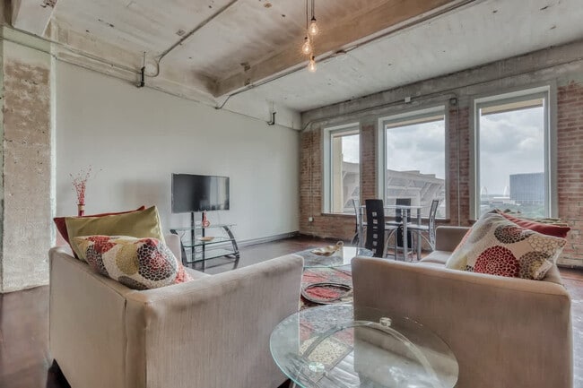 Foto del edificio - 500 S Ervay St