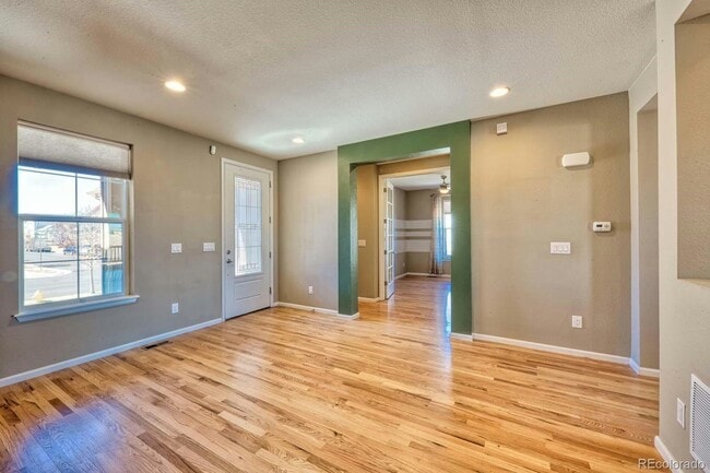 Foto del edificio - 9928 Olathe St