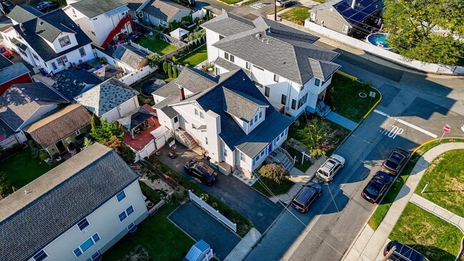 Foto del edificio - 1041 Stonewall Ln