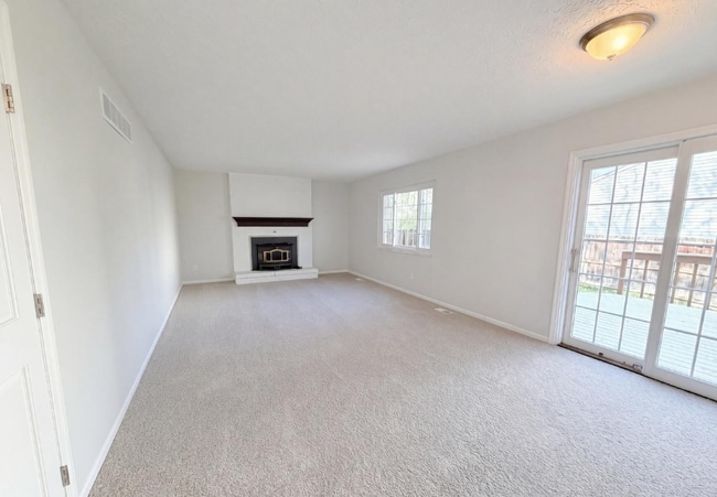 Building Photo - 1379 Gumbert Dr