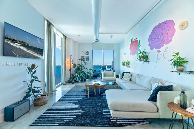 Foto del edificio - 700 NE 25th St