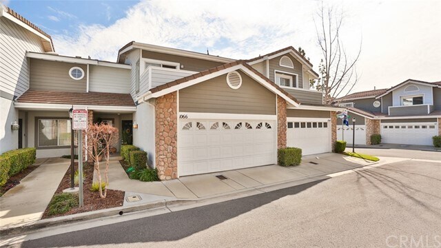 Primary Photo - 1066 Sheffield Pl