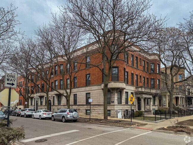 Building Photo - 2905 N Mildred Ave
