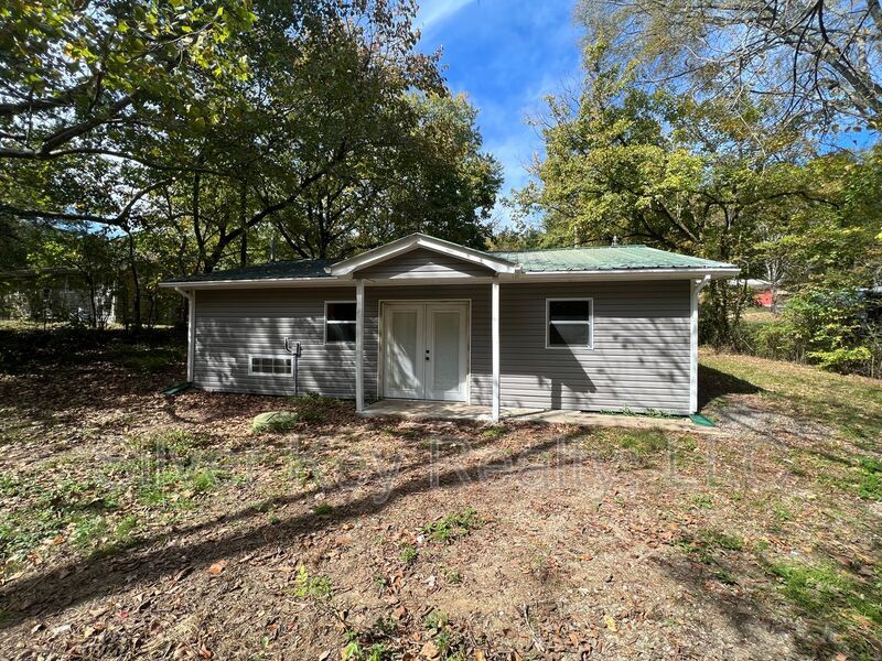1121 Athens Pike, Etowah, TN 37331 House Rental in Etowah, TN
