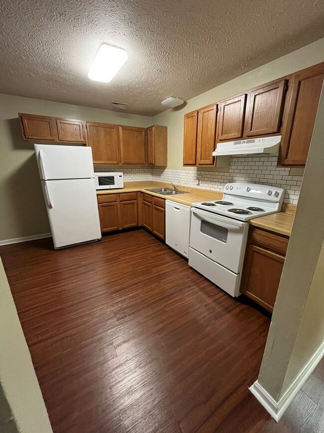 Foto del edificio - 3 Bedroom, 1.5 Bath in Great Location