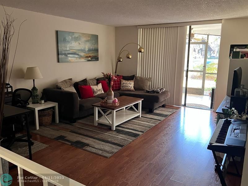 Foto principal - 3760 Inverrary Dr