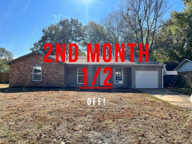 Building Photo - 5757 Iroquois Dr