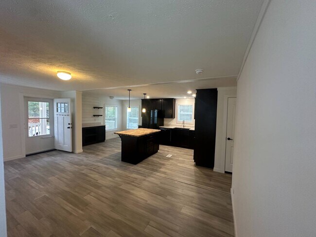 Foto del edificio - 5222 Greenwich Rd