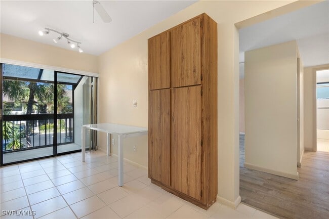 Foto del edificio - 1814 Kings Lake Blvd