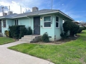 Building Photo - 2132-2136 E Peralta Wy
