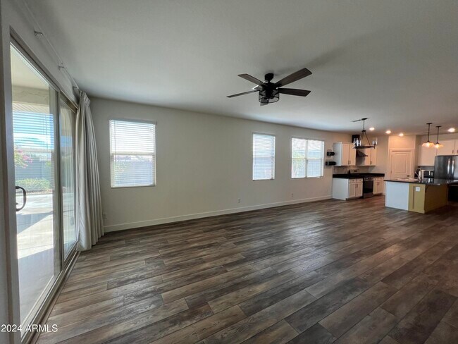 Foto del edificio - 18628 W Townley Ave