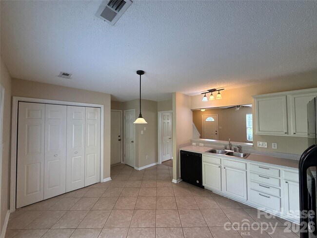 Foto del edificio - 3402 Southern Ginger Dr