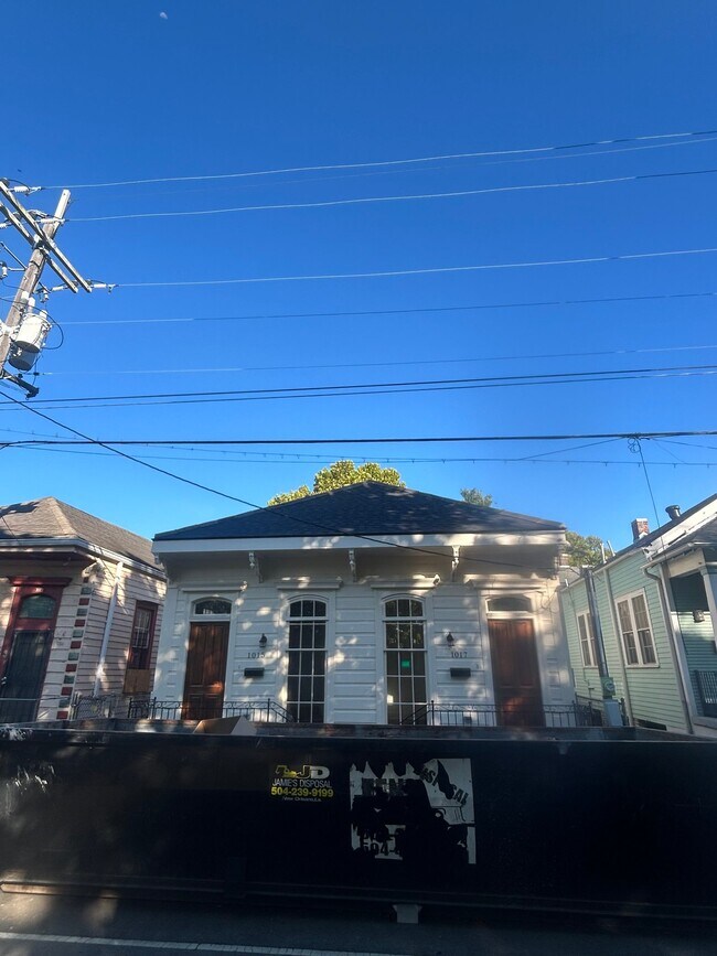 Foto del edificio - 1015 N Galvez St