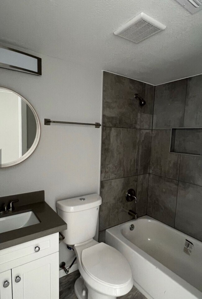 Foto del edificio - 12717 W Amy Dr