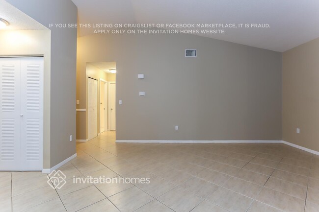 Building Photo - 15131 S Waterford Dr