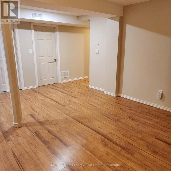 Building Photo - 1297 Kettering Dr