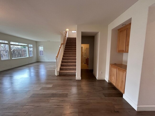 Building Photo - 1454 Azalea Dr