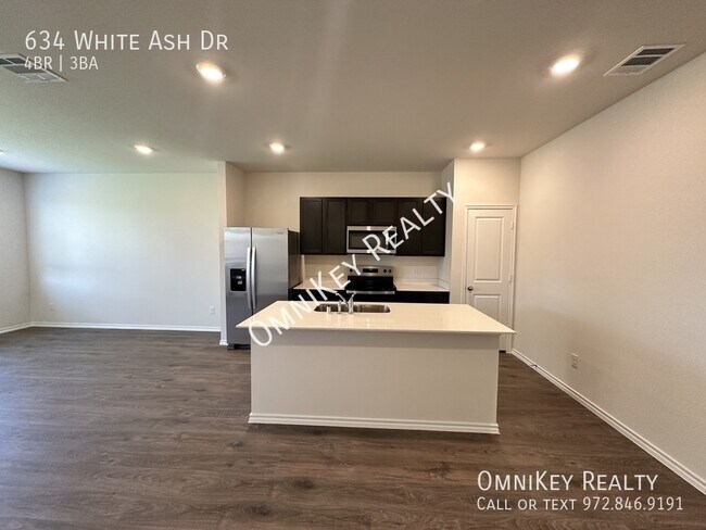 Foto del edificio - 634 White Ash Dr
