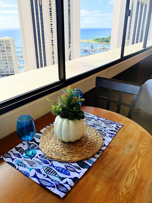 Foto principal - 1700 Ala Moana Blvd