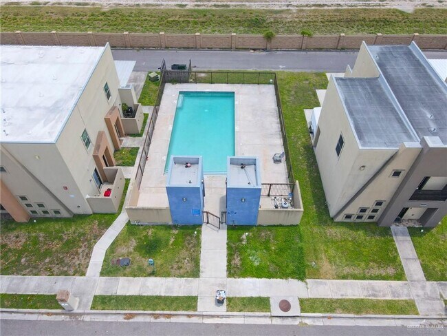 Foto del edificio - 1200 E Daffodil Ave
