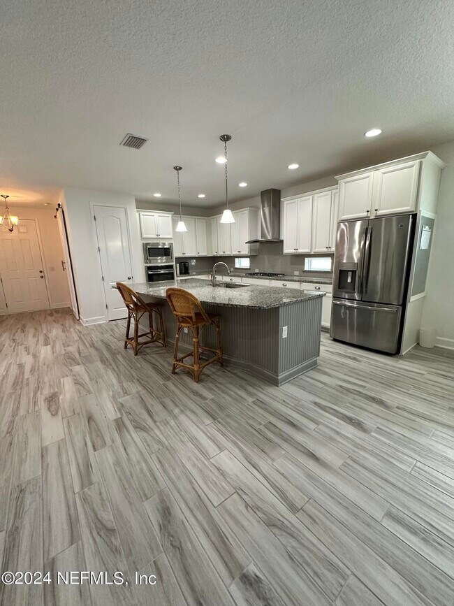 Building Photo - 289 Palm Breeze Dr