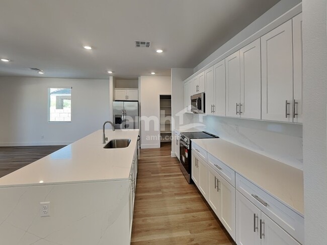 Foto del edificio - 8182 Winterfell Peak Ave