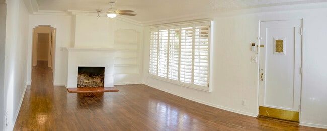 Building Photo - 14765 Valerio St