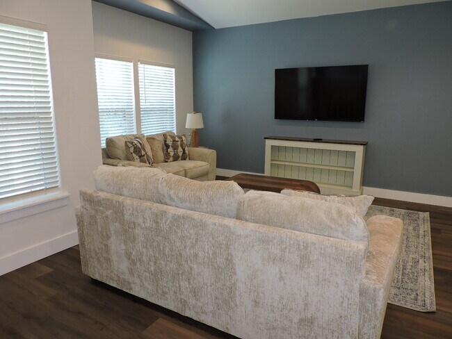 Foto del edificio - 12610 Erin Lea Ln