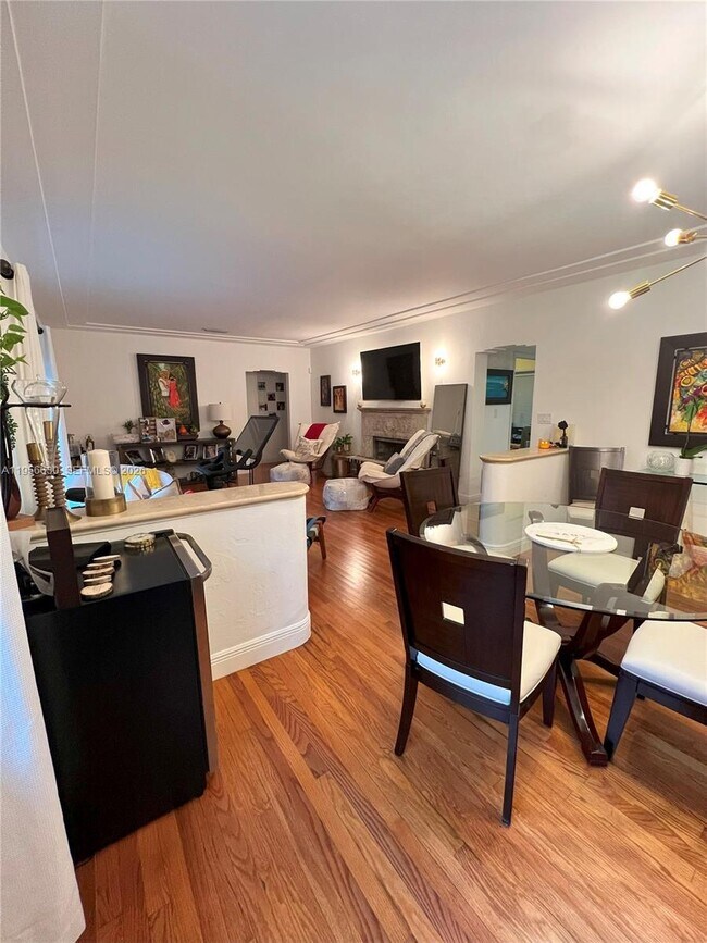 Foto del edificio - 5450 Sunset Dr