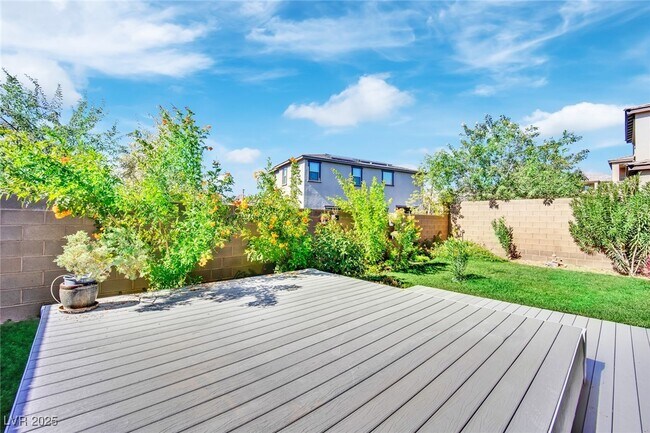 Building Photo - 945 Glenhaven Pl