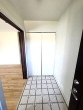 Building Photo - 828 Lavergne Ave