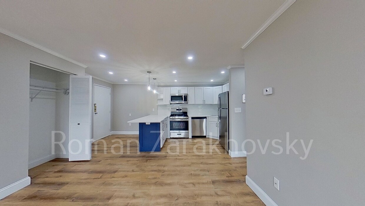 Photo - 979 Fellsway Rd (Medford, MA)