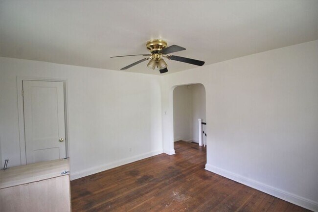 Building Photo - 312 E Belvedere Ave