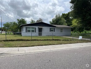 Building Photo - 300 Campus View Dr