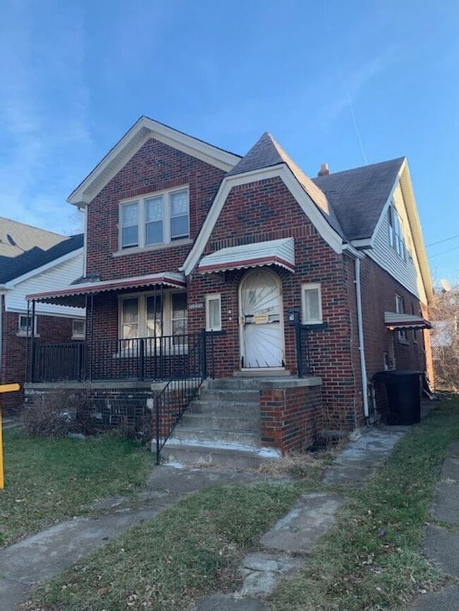 Building Photo - Beautiful Flat Section 8 Accepted