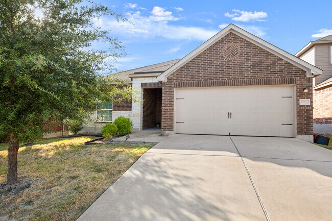 Foto del edificio - 19801 W.T. Gallaway St