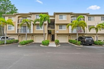 Building Photo - 1109 Crestwood Ct S